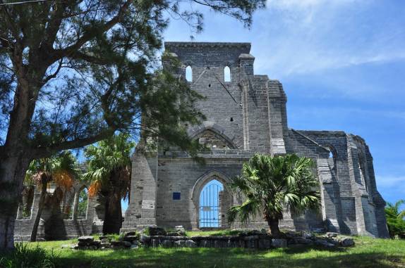 A 'igreja incompleta', uma das principais atrações em San George, a mais antiga cidade inglesa das Américas
